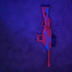 I’m selling a red and blue sniper